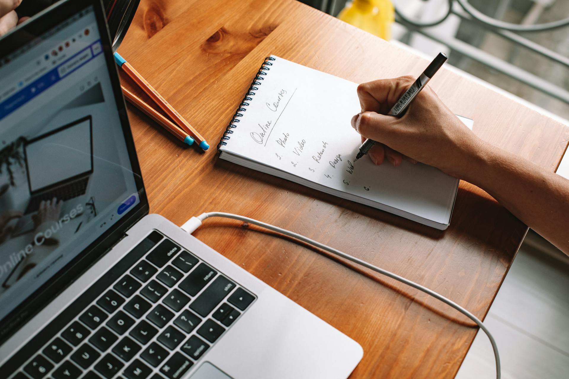 Free Platforms to Sell Digital Products Online in India